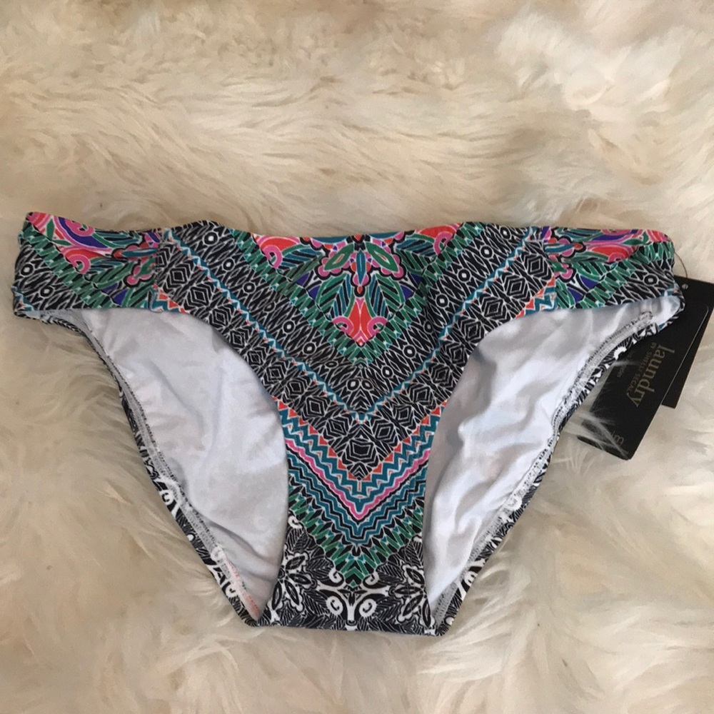 Laundry swim bottom